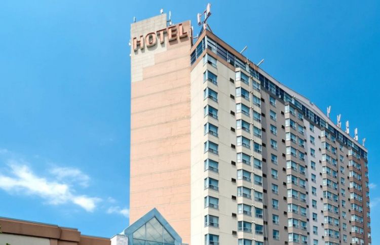 Sandman Signature Mississauga Hotel , ON L4W 4T4 near Toronto Pearson Airport View Point 2
