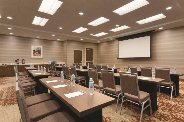Embassy Suites by Hilton Akron Canton Airport , OH 44720 near Akron-canton Regional Airport View Point 5