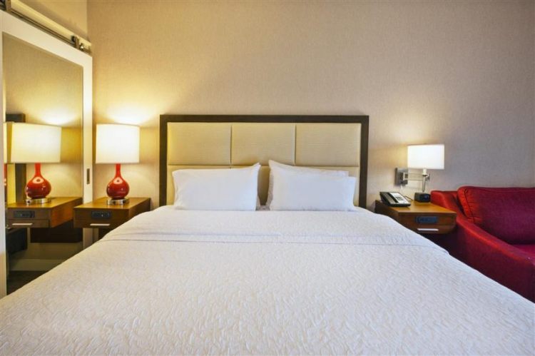 Hampton Inn & Suites Providence/Warwick-Airport , RI 02886 near Theodore Francis Green State Airport View Point 30
