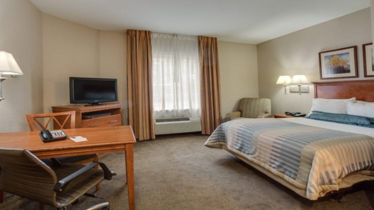 Candlewood Suites Fort Lauderdale Airport-Cruise, an IHG Hotel , FL 33315 near Fort Lauderdale-hollywood International Airport View Point 15