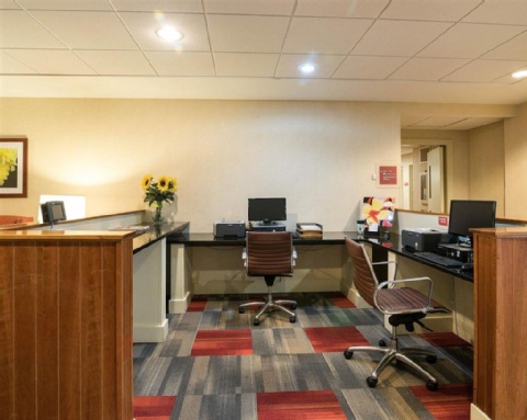 EVEN Hotel Manchester Airport, an IHG Hotel , NH  near Manchester-boston Regional Airport View Point 13