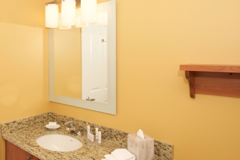 TownePlace Suites by Marriott Seattle Everett/Mukilteo , WA 98275 near Snohomish County Airport (paine Field) View Point 20