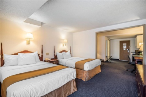 Quality Inn & Suites Albany Airport , NY 12110-2505 near Albany International Airport View Point 15