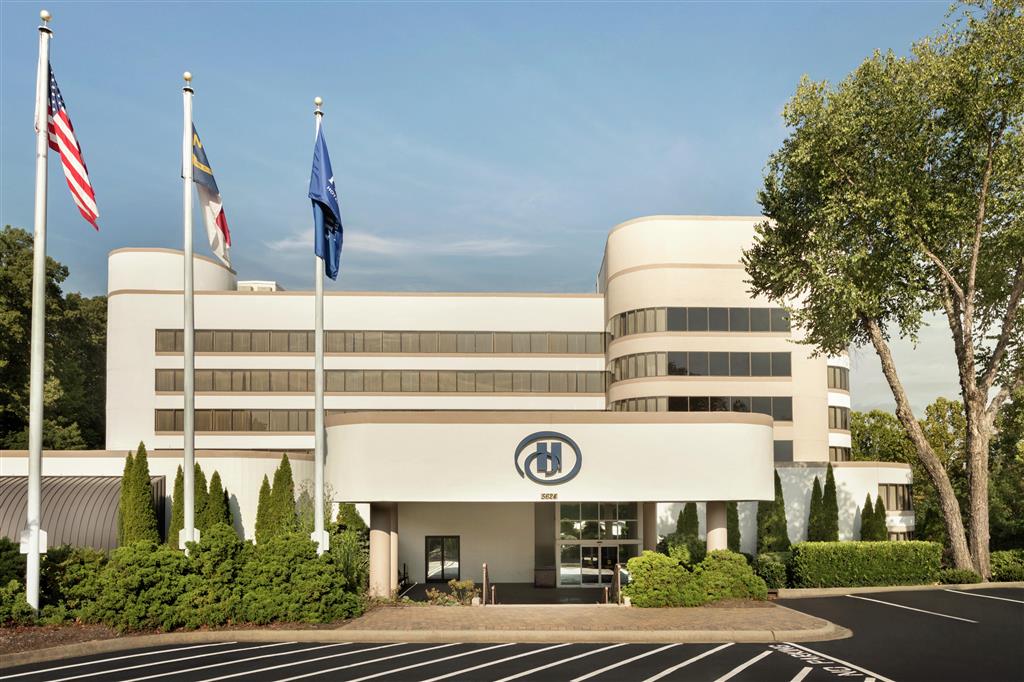 Hilton Charlotte Executive Park , NC 28217 near Charlotte/douglas International Airport View Point 1