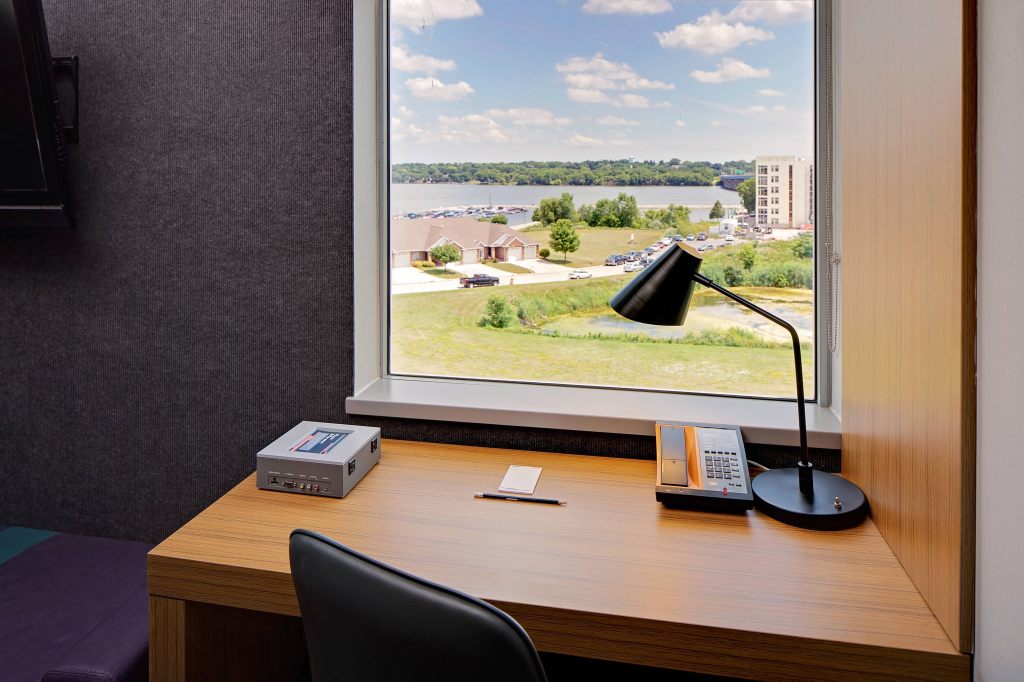 aloft Green Bay , WI 54304 near Green Bay Austin Straubel International Airport View Point 11