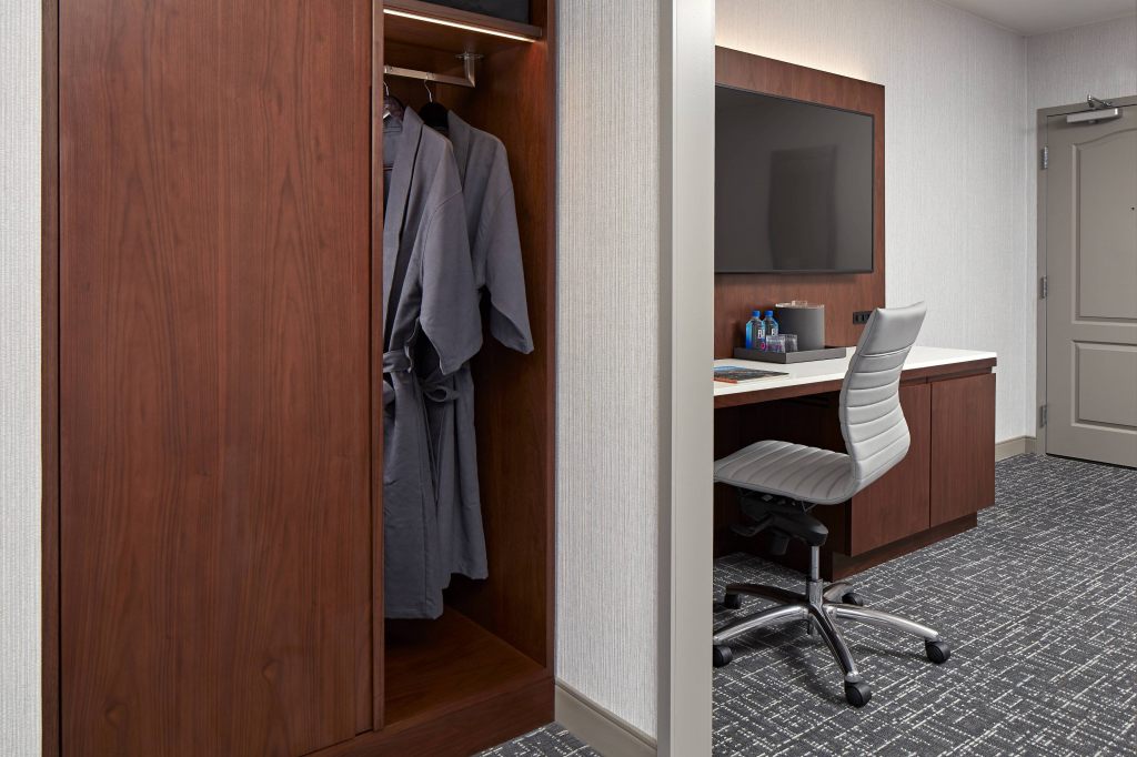 San Mateo Marriott San Francisco Airport , CA 94402 near San Francisco International Airport View Point 45