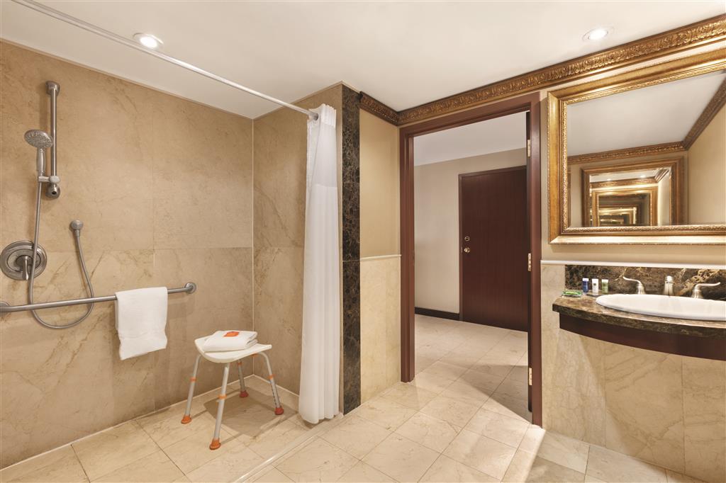 Radisson Toronto Airport West , ON L5T 2Z7 near Toronto Pearson Airport View Point 25
