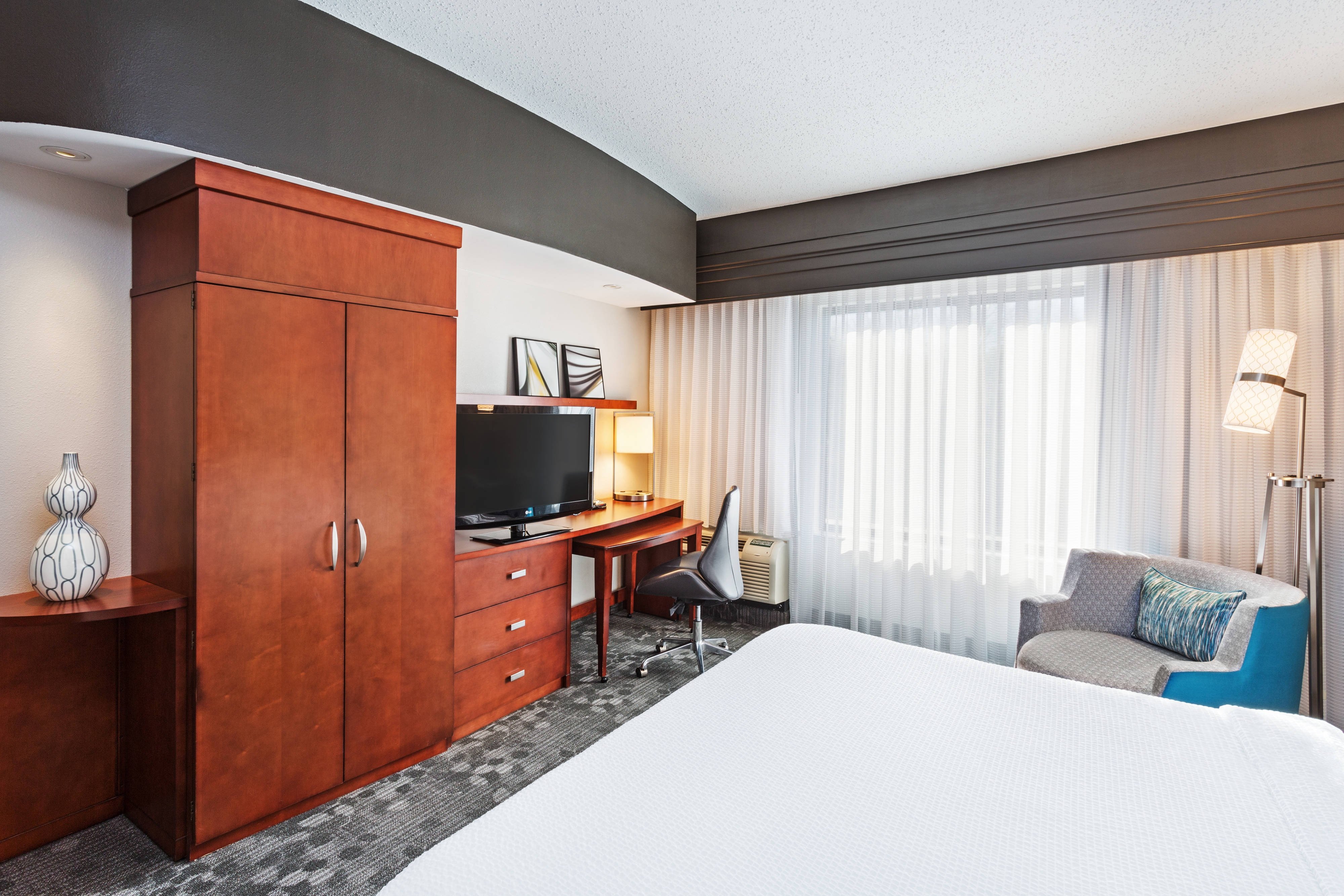 Courtyard by Marriott Knoxville Airport Alcoa , TN 37701 near Mcghee Tyson Airport View Point 21