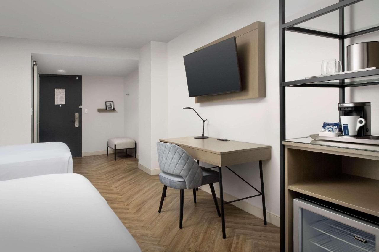 Radisson Blu Fargo , ND 58102 near Hector International Airport View Point 12