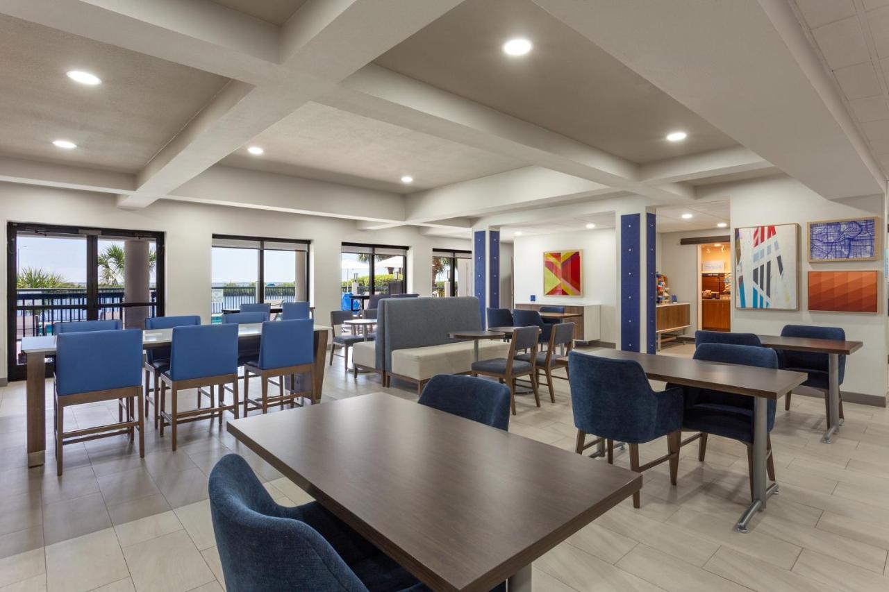 Holiday Inn Express & Suites Tampa/Rocky Point Island , FL 33607 near Tampa International Airport View Point 19