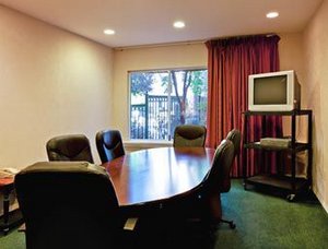 Hawthorn Suites By Wyndham- El Paso Airport , TX 79925 near El Paso International Airport View Point 4