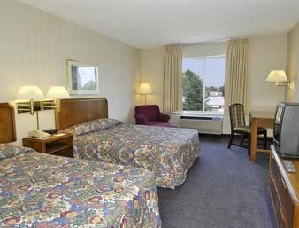 Super 8 Cleveland Airport , Ohio 44142 near Cleveland Hopkins International Airport View Point 7