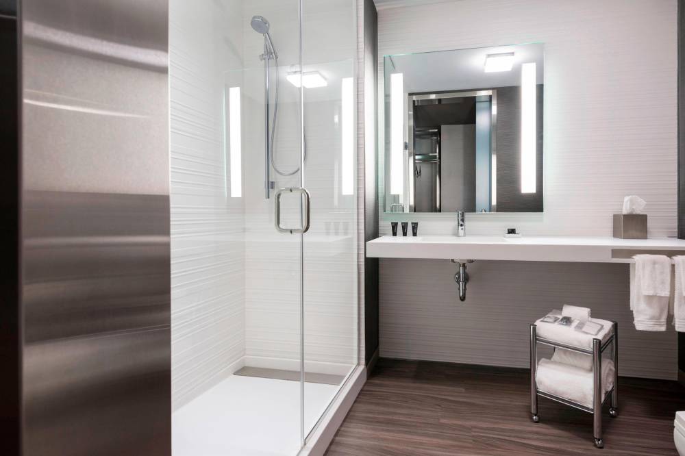 Ac Hotel By Marriott Boston North 5