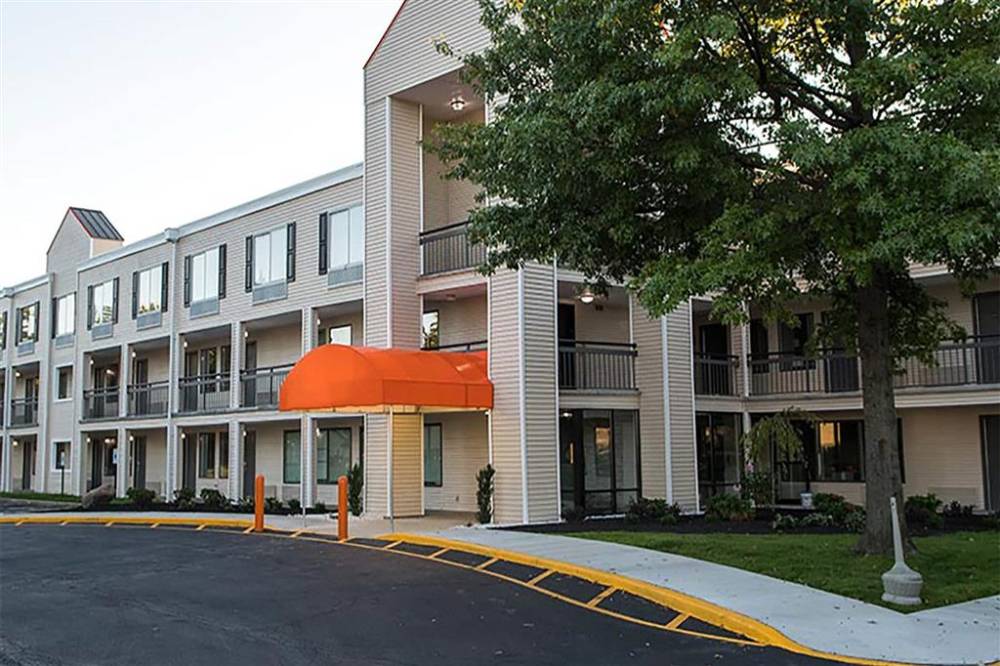 Baymont Inn And Suites By Wyndham Columbus / Near Osu