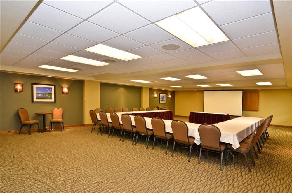 Best Western Plus Clocktower Inn 4
