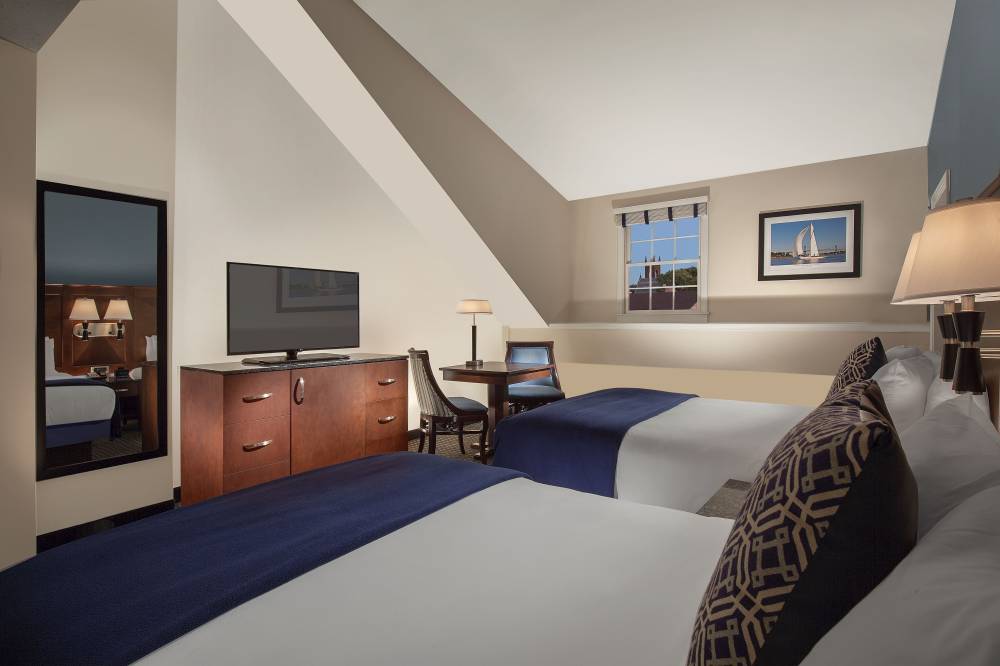 Bristol Harbor Inn 9