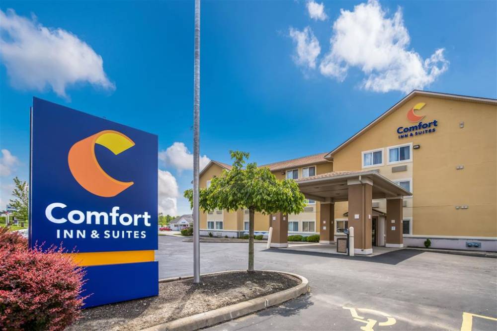 Comfort Inn And Suites Fairborn Near Wri