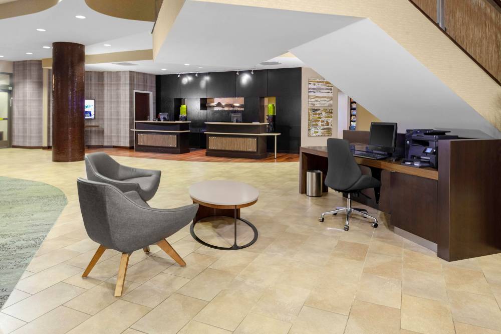 Courtyard By Marriott Memphis Downtown 3