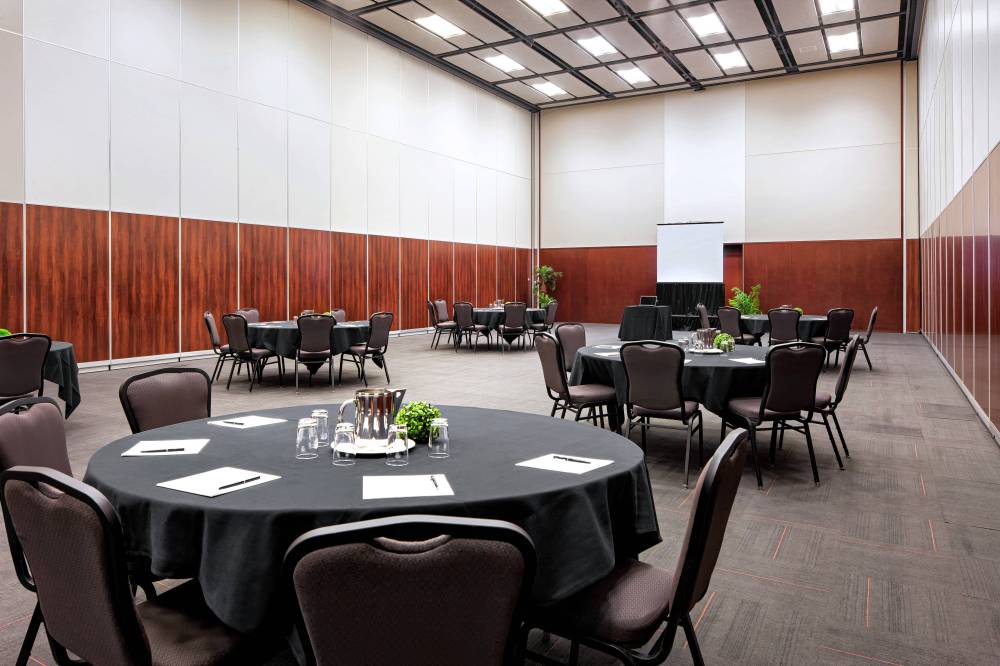 Four Points By Sheraton Levis Convention Centre 9