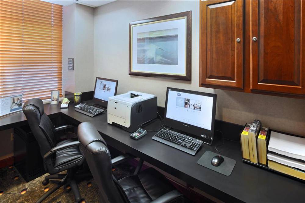 Hampton Inn & Suites Arlington Crystal City Dca
