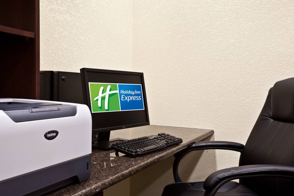 Holiday Inn Exp Stes Chicago W