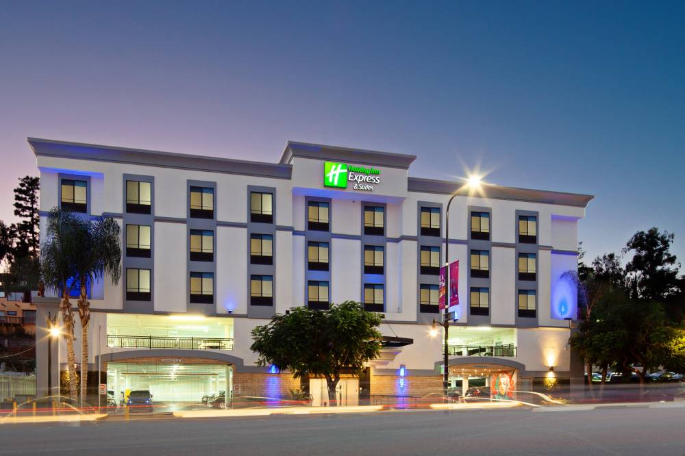 Holiday Inn Exp Stes Hollywood 9