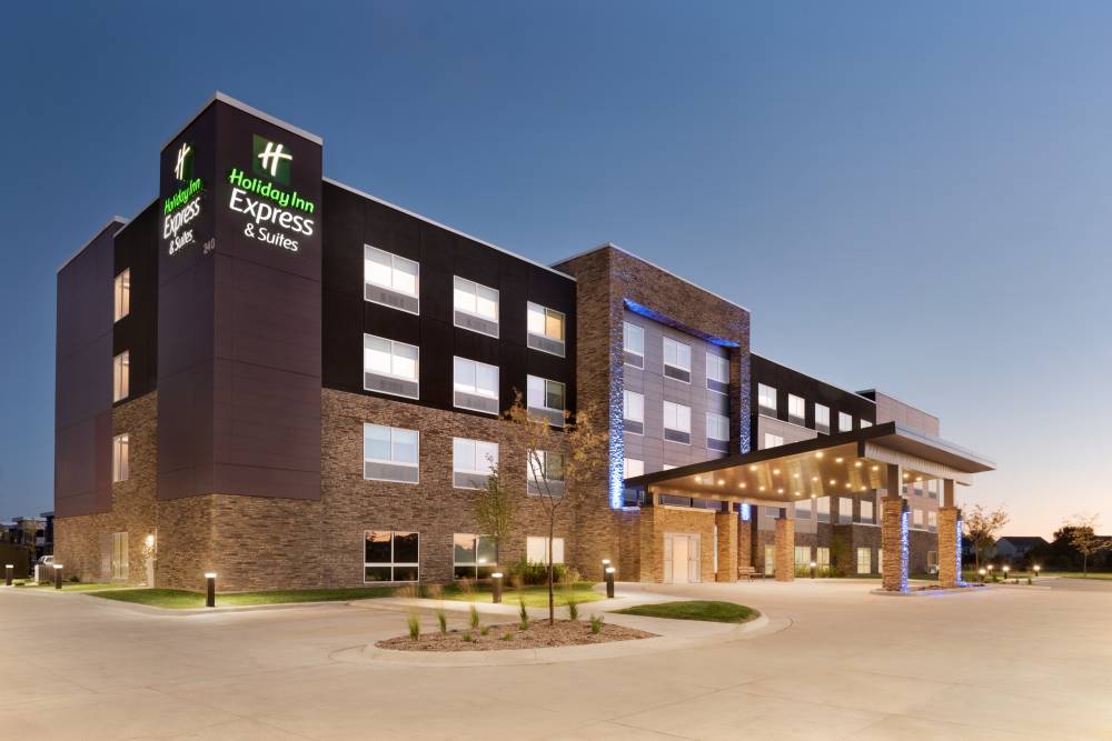 Holiday Inn Exp Stes Jordan West