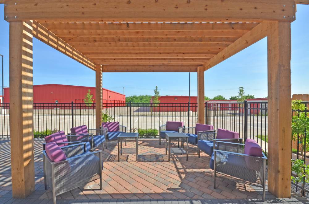 Holiday Inn Exp Stes South