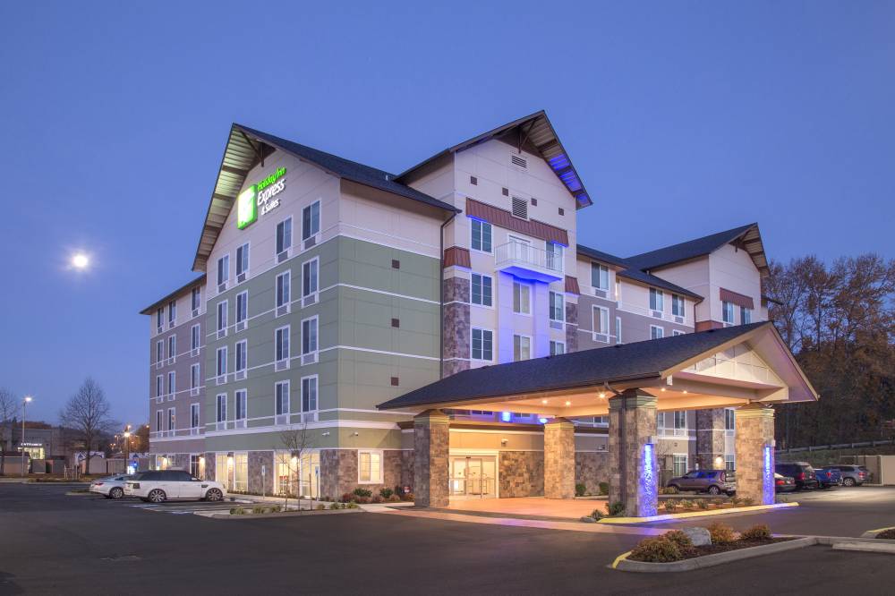 Holiday Inn Exp Stes Tukwila
