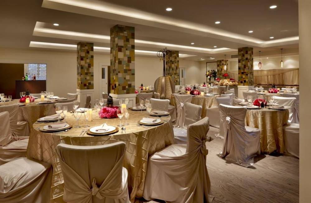 Hotel Parq Central 2