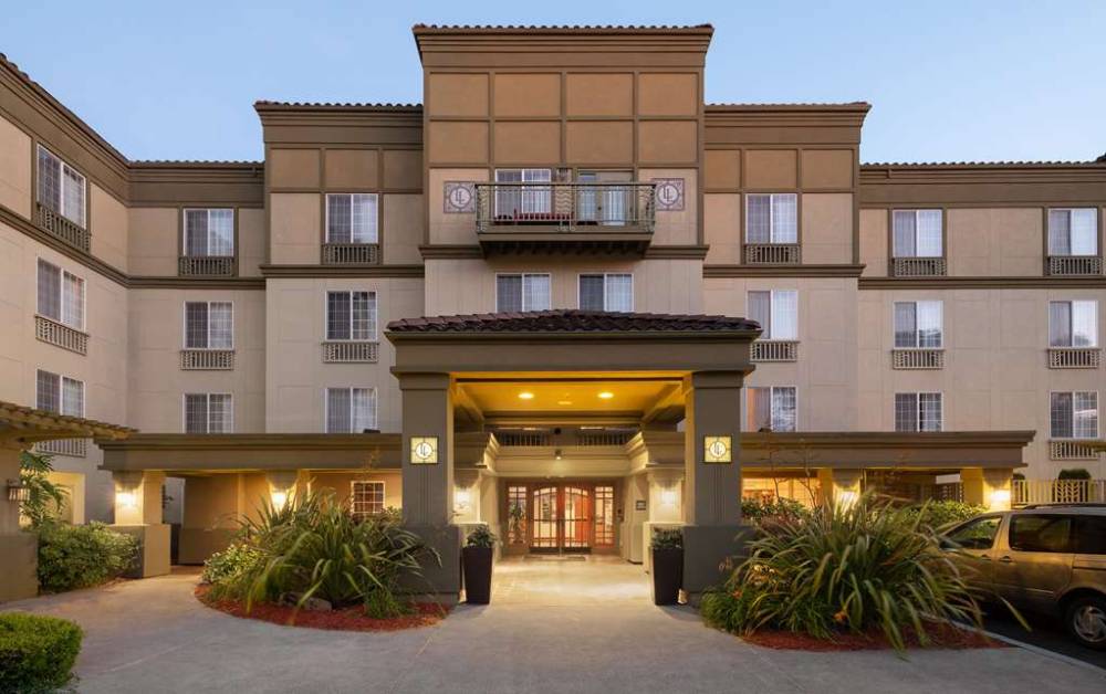 Larkspur Landing Renton Extended Stay