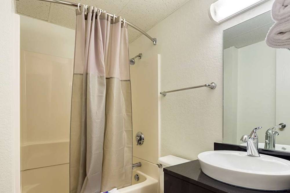 Motel 6 Spokane East 6
