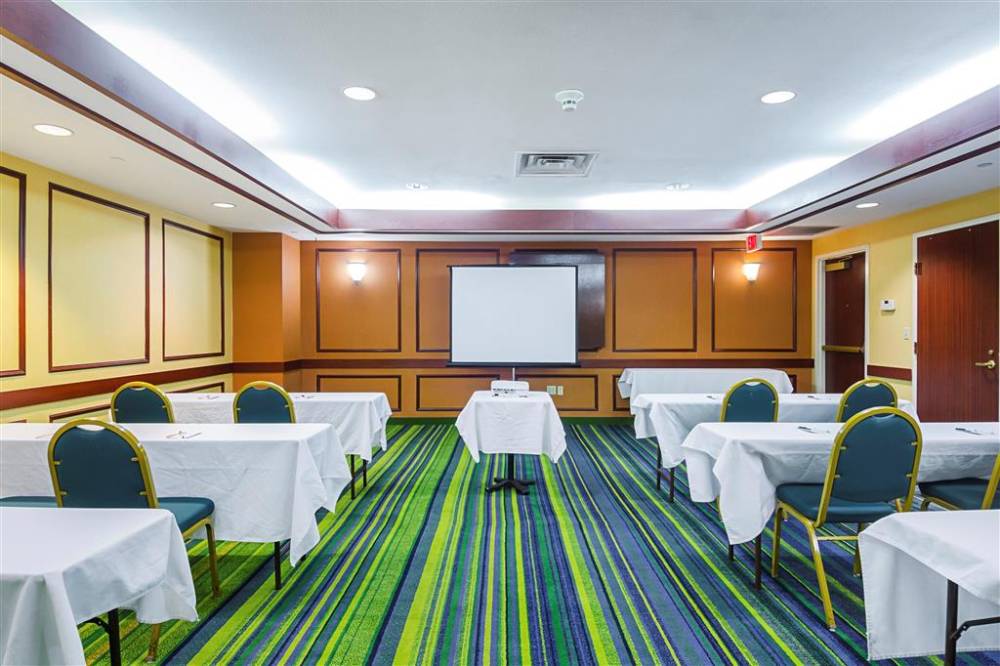 Quality Inn Boston-revere 3