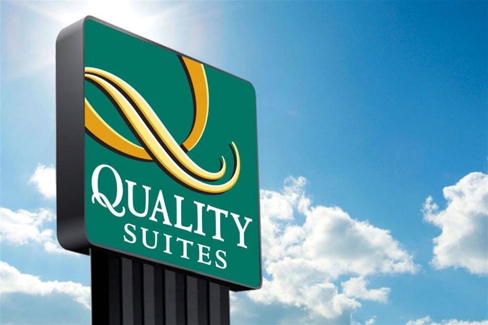 Quality Suites Near West Acres