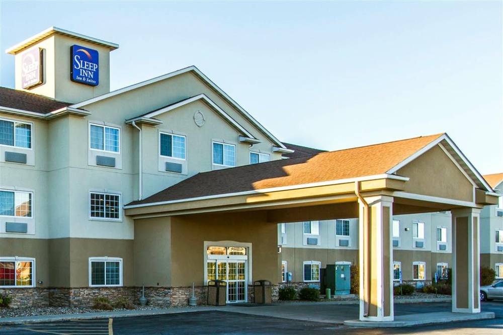 Sleep Inn And Suites Pleasant Hill - Des