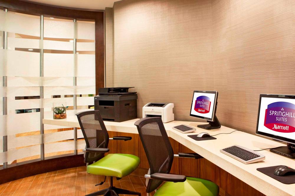 Springhill Suites By Marriott Boston Peabody 2