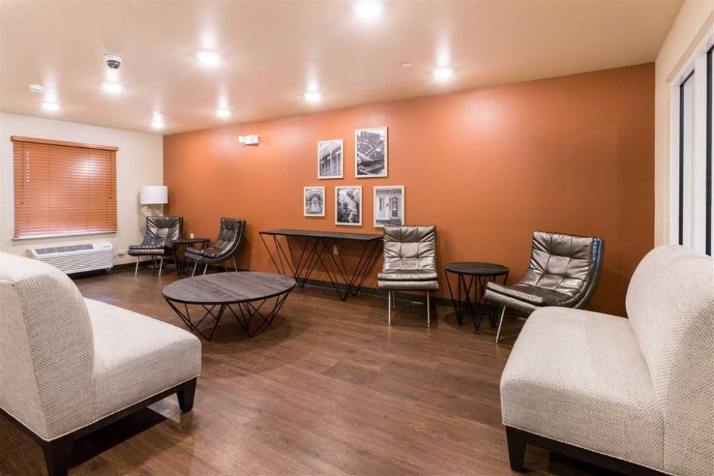 Woodspring Suites Lafayette 3